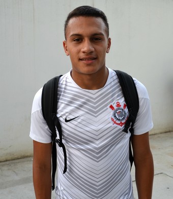 Promessa, Léo Jabá prega humildade após chance no profissional do Timão