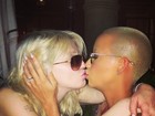 Em festa com Paris Hilton, Courtney Love beija Amber Rose
