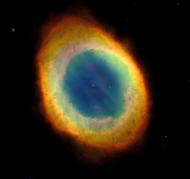 Temperatura do gás da nebulosa diminui do centro para fora  (Foto: Nasa/Hubble Heritage Team )