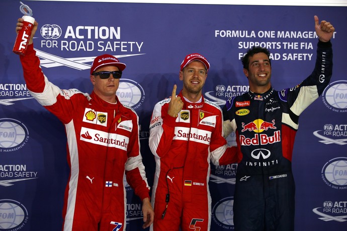Sebastian Vettel Kimi Raikkonen Ferrari Daniel Ricciardo RBR treino classificatório GP de Cingapura 2015 (Foto: Getty Images)