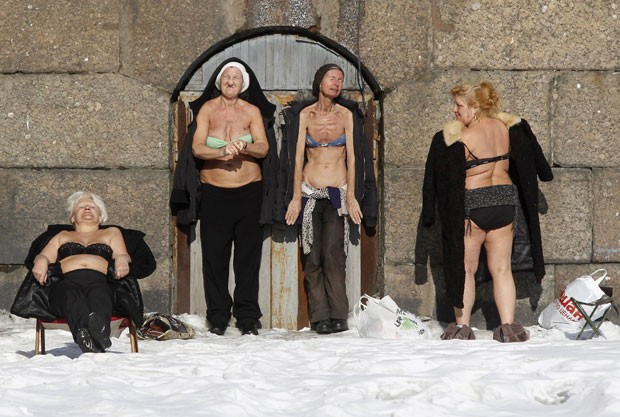 Cena foi registrada em fortaleza em São Petersburgo (Foto: Alexander Demianchuk/Reuters)