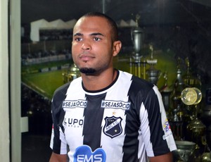 Lúcio Flávio, atacante do ABC (Foto: Jocaff Souza)