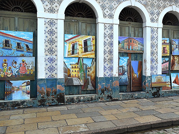 Encantos de São Luís (MA) são retratados em telas (Foto: Maurício Araya / G1)