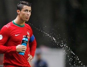 Cristiano Ronaldo, Portugal x Azerbaijão (Foto: Agência AFP)
