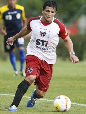 Aloísio no jogo-treino do São Paulo contra o Grêmio Barueri (Foto: Rubens Chiri/saopaulofc.net)