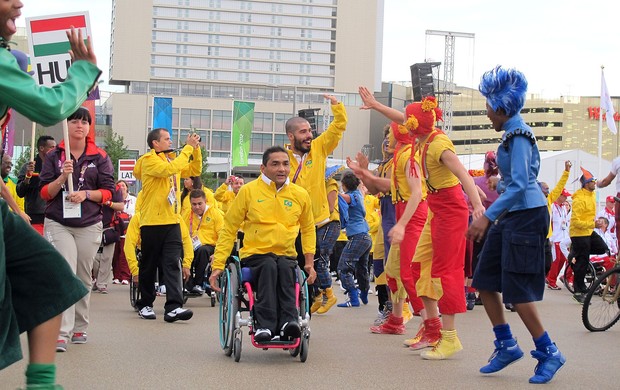 Delegação paralímpica do Brasil (Foto: Cahê Mota / Globoesporte.com)