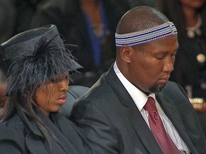 Familia De Mandela Comecou A Se Desentender Durante Funeral Diz Jornal Morte Nelson Mandela G1