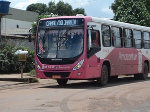 Motorista de Ônibus, mulher, incentivo, sonhos, amapá, macapá, (Foto: Fabiana Figueiredo/G1) Motorista de Ônibus, mulher, incentivo, sonhos, amapá, macapá, (Foto: Fabiana Figueiredo/G1)