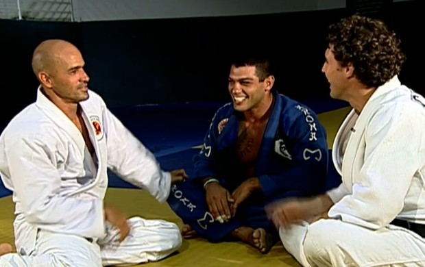 Kelly Slater e Ricardo Arona treinam jiu-jítsu juntos (Foto: Reprodução / SporTV.com)