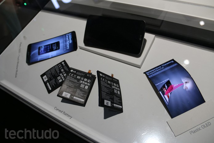 LG G Flex (Foto: Fabricio Vitorino/ TechTudo) LG G Flex (Foto: Fabricio Vitorino/ TechTudo)