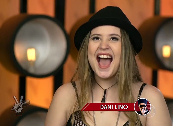 Dani Lino solta um grito de comemoração (Foto: TV Globo)