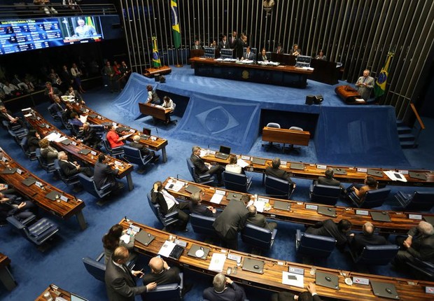 Plenário do Senado discute decreto convocando as Forças Armadas para garantir a segurança pública nas ruas de Brasília (Foto: Fabio Rodrigues Pozzebom/Agência Brasil)