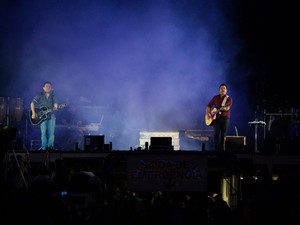 Domingo (24) - Dupla embala arena com ''Boate Azul" (Foto: Érico Andrade/G1) Domingo (24) - Dupla embala arena com ''Boate Azul" (Foto: Érico Andrade/G1)