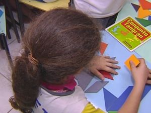 Atividades lúdicas ajudam no aprendizado  (Foto: reprodução/TV Tem)