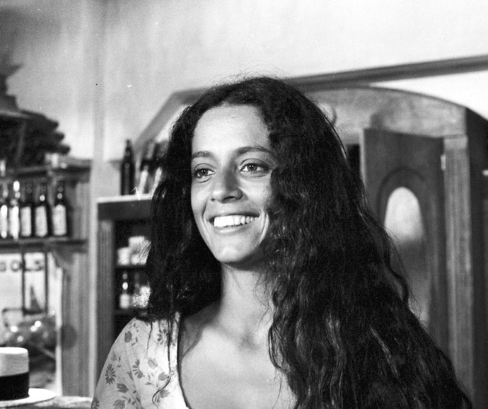 Em 1975, Sonia Braga deu vida à protagonista da novela Gabriela, exibida no horário das 22h (Foto: Cedoc / TV Globo)