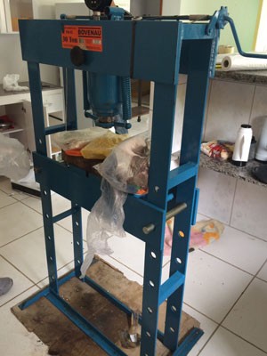 Laboratório de cocaína estourado em Porto Seguro, na Bahia (Foto: Divulgação/PF)