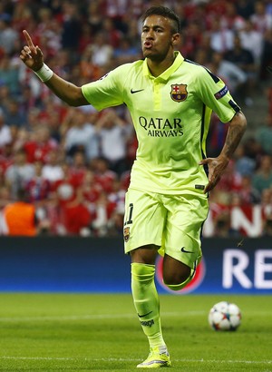 Neymar - Bayern x Barcelona (Foto: Reuters)
