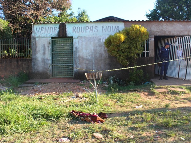 Menina morre após ser queimada em chiqueirinho em Campo Grande MS (Foto: Juliana Aguiar/G1 MS)