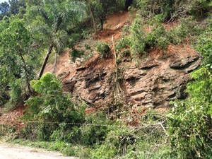 G1 SC 370 é interditada por risco de erosão após chuva forte no Sul