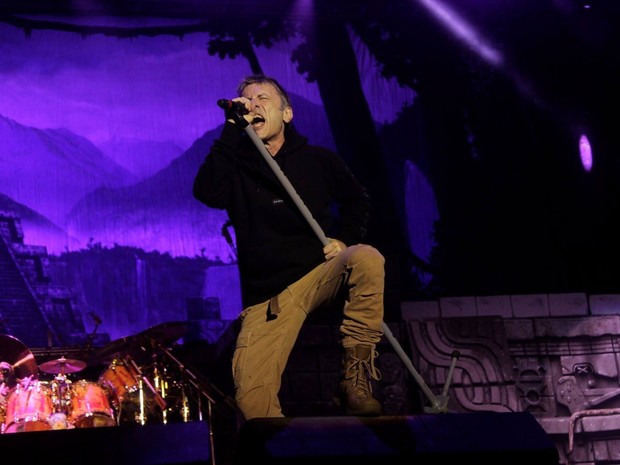 Bruce Dickinson, vocalista do Iron Maiden, em show em Fortaleza (Foto: Arte Produções/Divulgação) Bruce Dickinson, vocalista do Iron Maiden, em show em Fortaleza (Foto: Arte Produções/Divulgação)