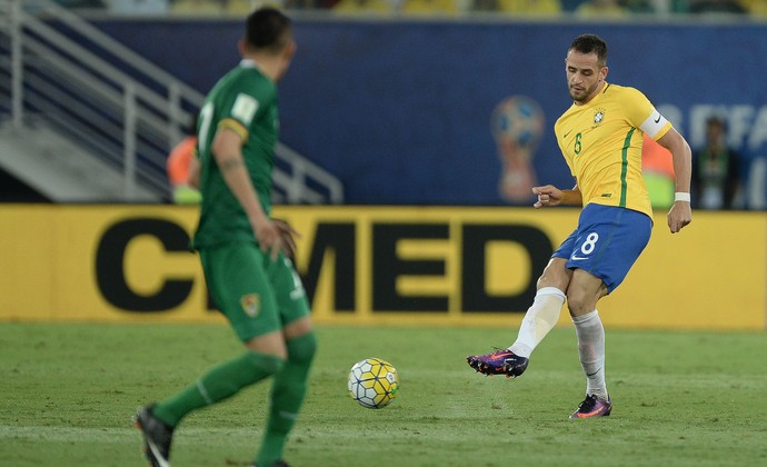 Renato Augusto, capitão da seleção brasileira em jogo contra a Bolívia (Foto: Pedro Martins/Mowa Press)