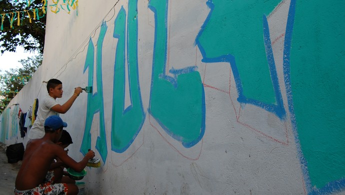 Torcida pintando as ruas em Campina Grande (Foto: Silas Batista / GloboEsporte.com)