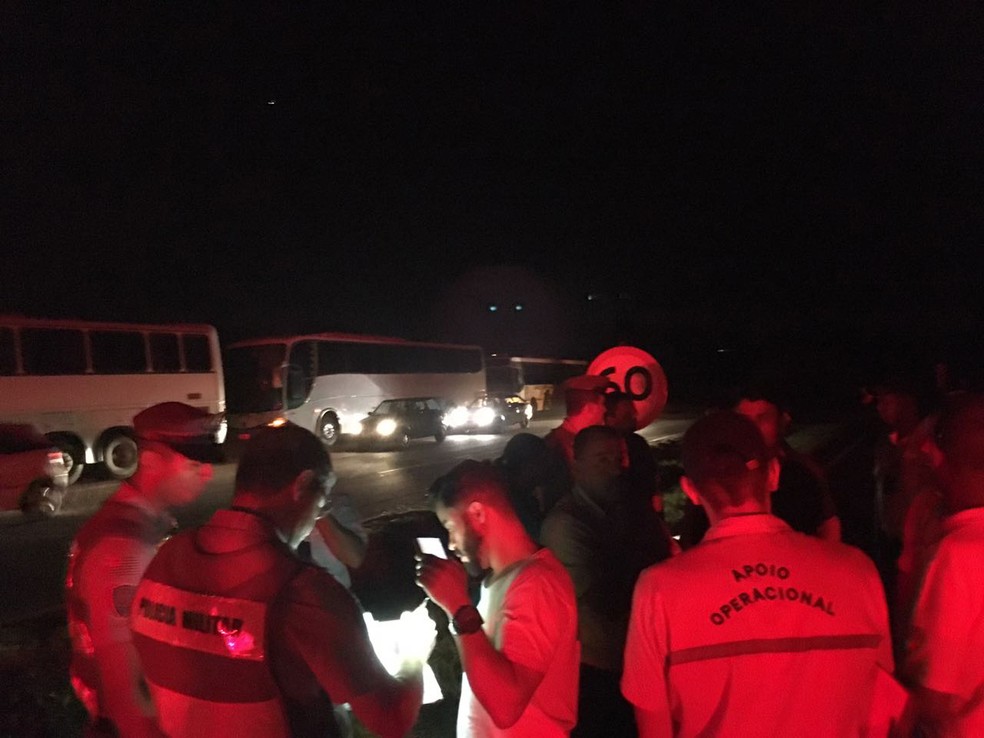 Fiscalização foi realizada na noite desta quinta-feira (30), na Rodovia Júlio Budiski (SP-501), em Presidente Prudente (Foto: Elvis Rodrigues de Araújo/Cedida)