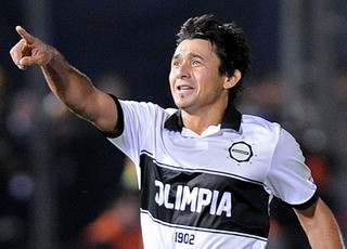 Eduardo Aranda jogador do Olímpia (Foto: AFP)
