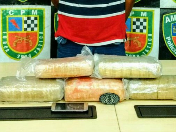 G1 Homem é Preso Com 5kg De Drogas Dentro De Mochila Em Manaus Notícias Em Amazonas 5904