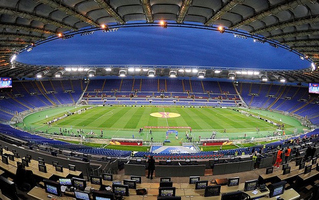 jogo Lazio Fenerbahçe sem torcida estádio vazio (Foto: Getty Images)