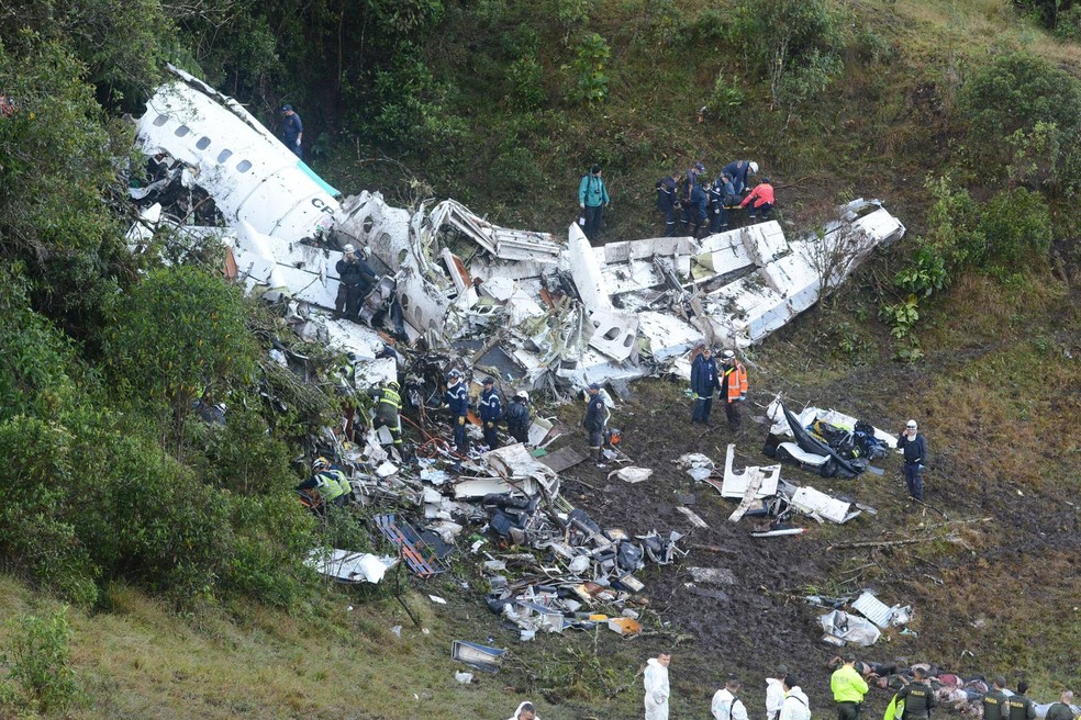 Avião acidentado que levava a Chapecoense à Colômbia (Foto: Luis Benavides/AP)