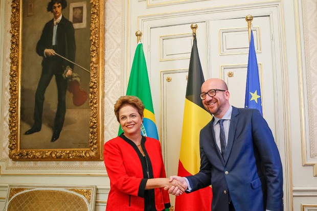 A presidente Dilma Rousseff se reúne com o primeiro-ministro da Bélgica, Charles Michel, em Bruxelas.  (Foto: Roberto Stuckert Filho/PR)