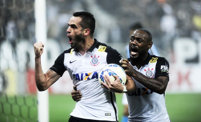 Corinthians x Grêmio Renato Augusto (Foto: Marcos Ribolli) Corinthians x Grêmio Renato Augusto (Foto: Marcos Ribolli)