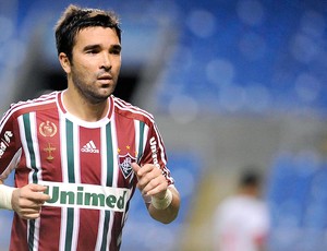 Deco na partida do Fluminense contra o Internacional (Foto: Dhavid Normando / Photocamera)