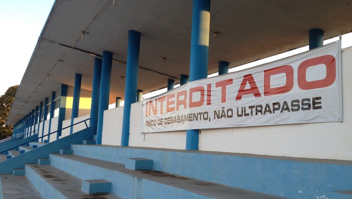 Estádio Aluizio Ferreira, em Porto Velho (RO) (Foto: Hugo Crippa/GLOBOESPORTE.COM)