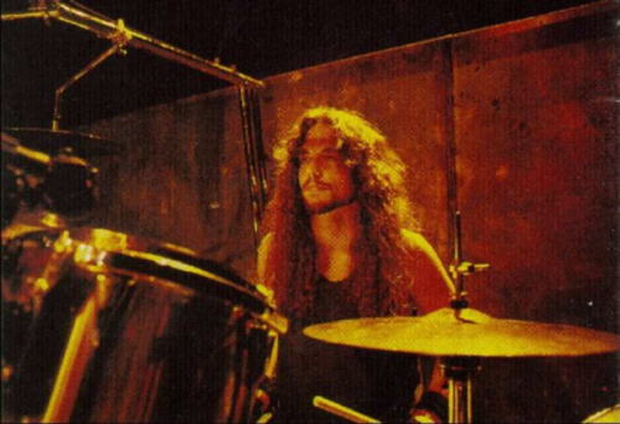 Nick Menza, antigo baterista do Megadeth (Foto: Reprodução/megadeth.com)