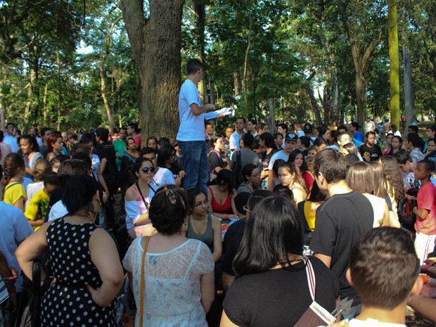 Fãs da saga 'Jogos vorazes' participaram de um encontro no Parque do Ibirapuera, na tarde deste domingo (10) (Foto: Divulgação) Fãs da saga 'Jogos vorazes' participaram de um encontro no Parque do Ibirapuera, na tarde deste domingo (10) (Foto: Divulgação)
