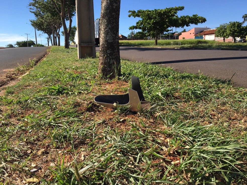 Irmã da vítima comunicou o óbito à polícia (Foto: Wellington Roberto/G1)
