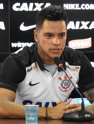 Giovanni Augusto realiza sonho no Timão e cobra placa por gol na Arena