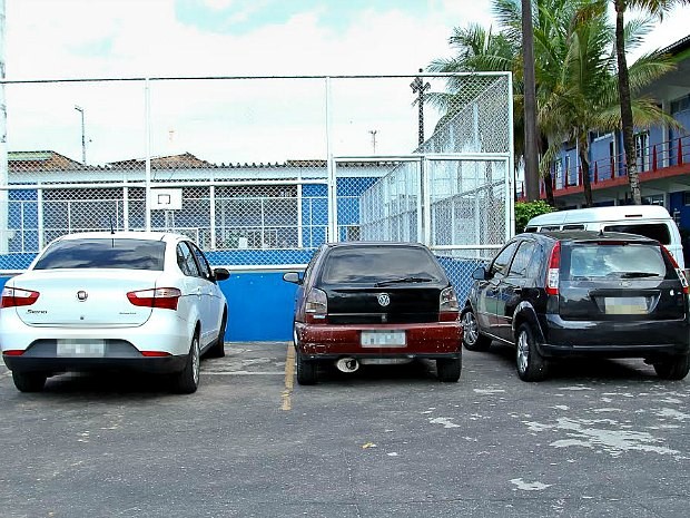 Três carros também foram apreendidos  (Foto: Divulgação/Polícia Civil)