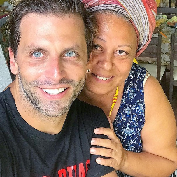 Henri e mãe Neide (Foto: Instagram/Reprodução)
