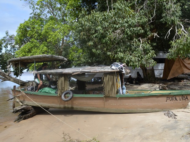 Barco Pura Vida em Macapá (Foto: Maiara Pires/G1)