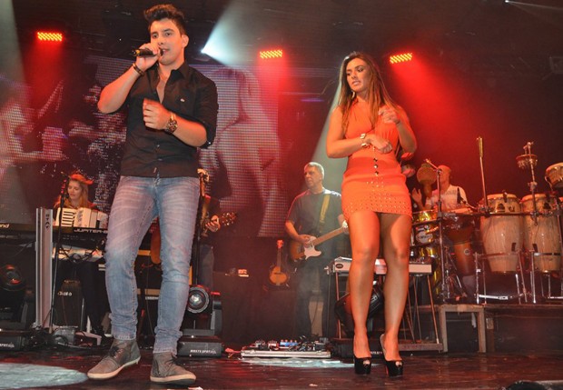 Rick Ribeiro e Nicole Bahls (Foto: Caio Duran/AgNews)