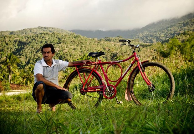 Armindo, ciclista de Ilha Bela (SP) (Foto: Felipe Baenninger) Armindo, ciclista de Ilha Bela (SP) (Foto: Felipe Baenninger)