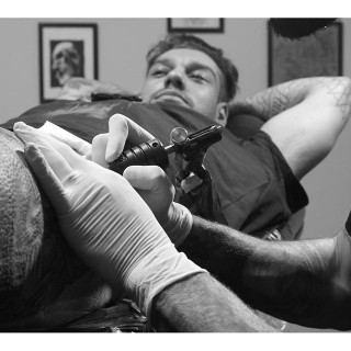Lucas Lucco faz nova tatuagem (Foto: Reprodução/Instagram)