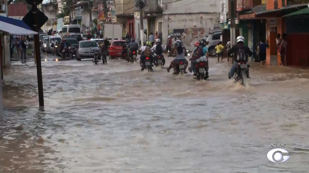 Diversos bairros de Maceió registraram alagamentos na última semana (Foto: Reprodução/TV Gazeta) Diversos bairros de Maceió registraram alagamentos na última semana (Foto: Reprodução/TV Gazeta)