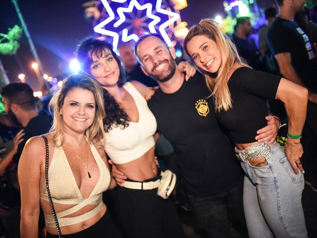 Paula Souto, Débora Nascimento, Leo Marçal e Dany Bananinha (Foto: Ari Kaye) Paula Souto, Débora Nascimento, Leo Marçal e Dany Bananinha (Foto: Ari Kaye)