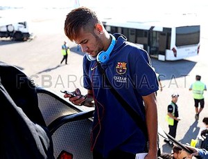 neymar barcelona embarque (Foto: Miguel Ruiz / FC Barcelona)