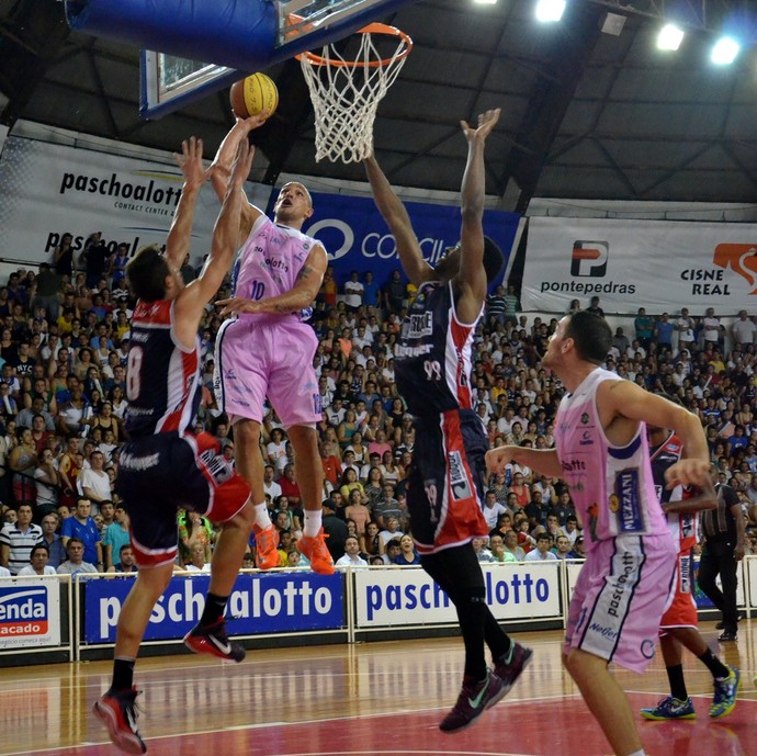 Bauru x Limeira, Paulista de Basquete (Foto: Henrique Costa / Bauru Basket) Bauru x Limeira, Paulista de Basquete (Foto: Henrique Costa / Bauru Basket)