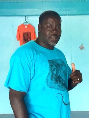 torcedor fã Romário em Antigua e Barbuda (Foto: Diogo Venturelli)